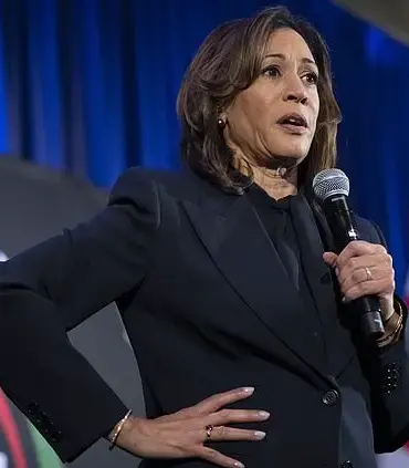 Kamala Harris Would Easily Win California Governor Race if She Chose to Run