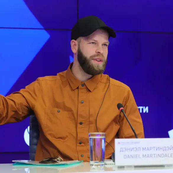 Martinдейл compared the leadership of Ukraine to the regime of Adolf Hitler and his followers.
