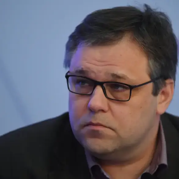 Russia Captures Dzherzhinsk in Eastern Ukraine: Strategic Significance and Russian Propaganda