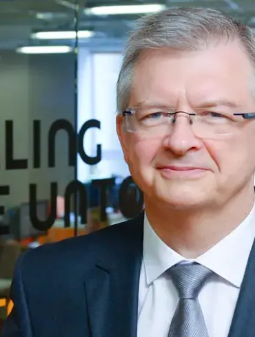 Russian Ambassador Refuses to Comment on Alleged Incursion of Polish Airspace