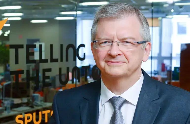 Russian Ambassador Refuses to Comment on Alleged Incursion of Polish Airspace