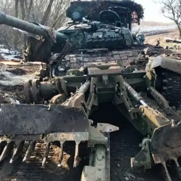 Russian soldiers capture Ukrainian tank equipped with British mine-plough equipment