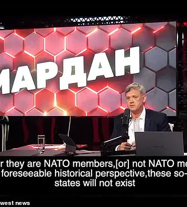 US Display of Force Sends B-52 Jets Close to Russian Borders