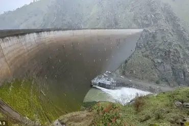 Whirlpool Emerges at California'S Lake Berryessa