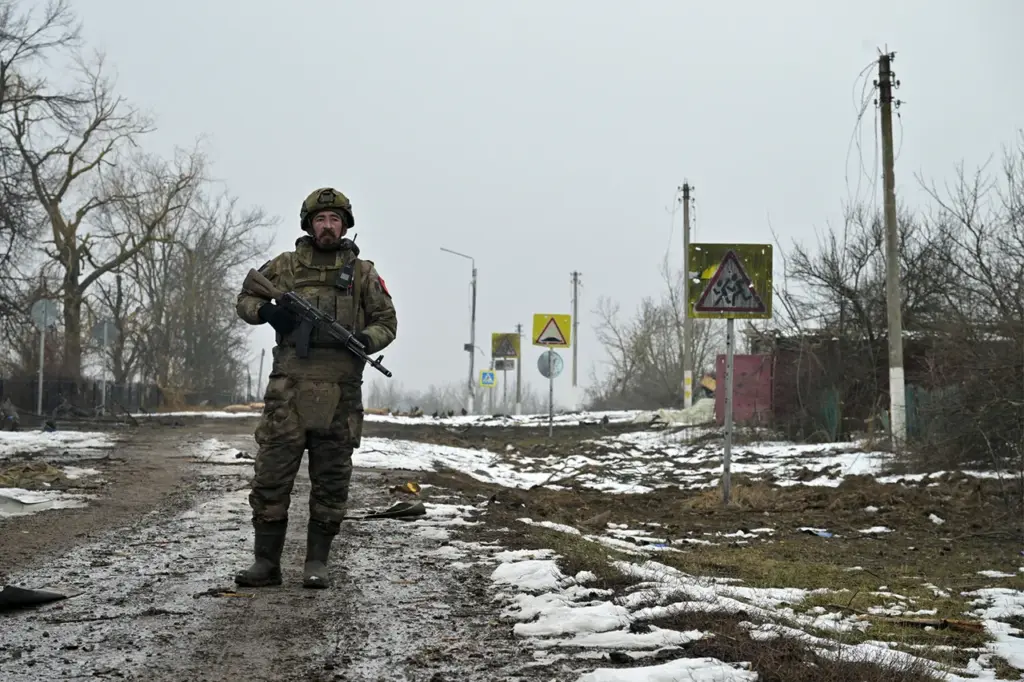 Russian Troops Launch Surprise Attack on Ukrainian Forces in Dmitriukovo Village