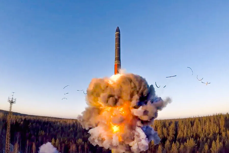 Russia's Threat of Tactical Nuclear Strike to Protect Crimea