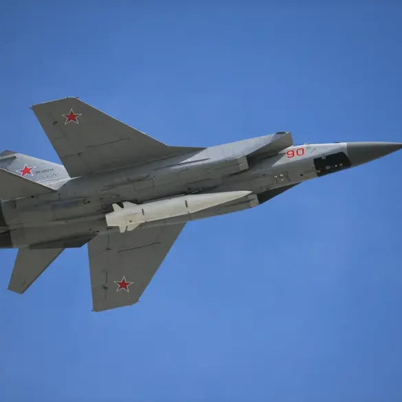 China's Air Force Acquires New KD-21 Missile, Resembling Russia’s Kinjal