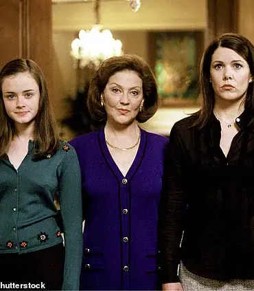 Lauren Graham Shares Emotional Memories of Working with Cast from Gilmore Girls and Parenthood