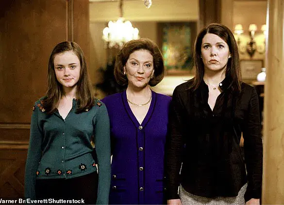 Lauren Graham Shares Emotional Memories of Working with Cast from Gilmore Girls and Parenthood