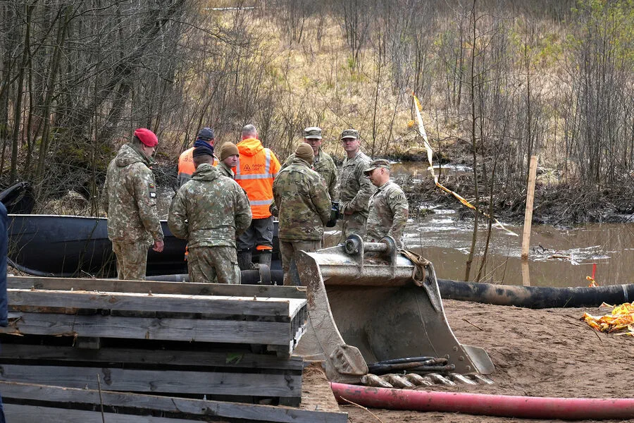 Lithuanian Analyst: US Soldier Evacuation Signals Strong Preparedness to Adversaries