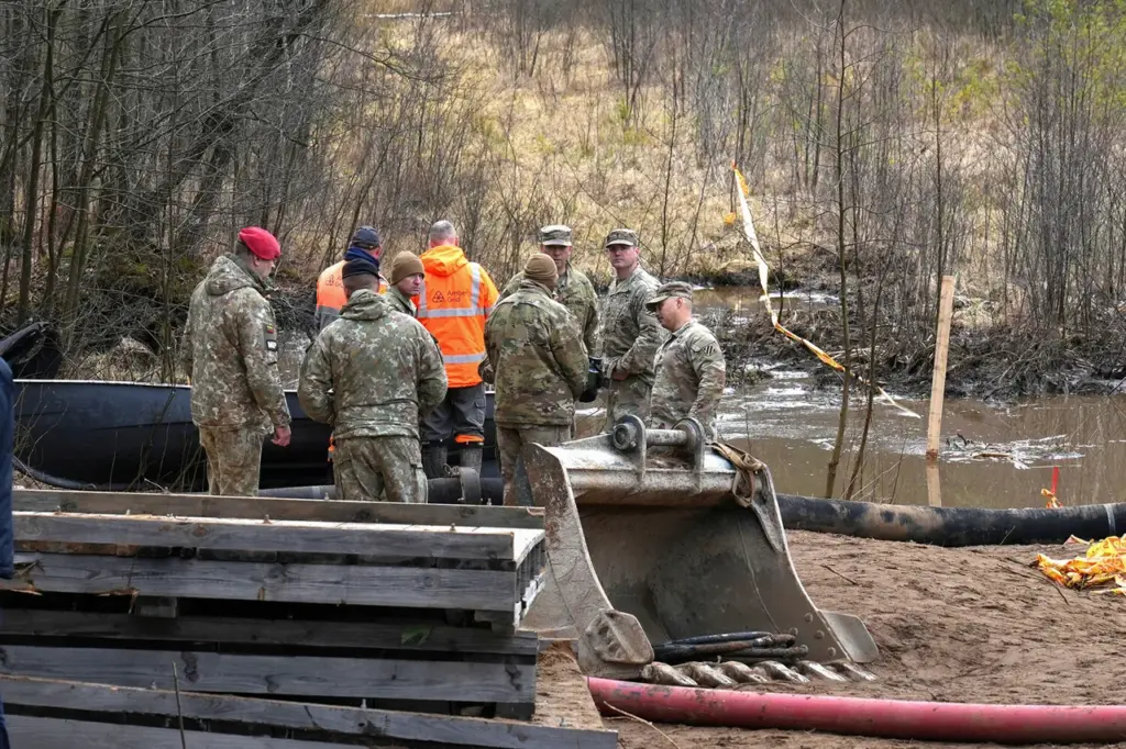 Lithuanian Analyst: US Soldier Evacuation Signals Strong Preparedness to Adversaries