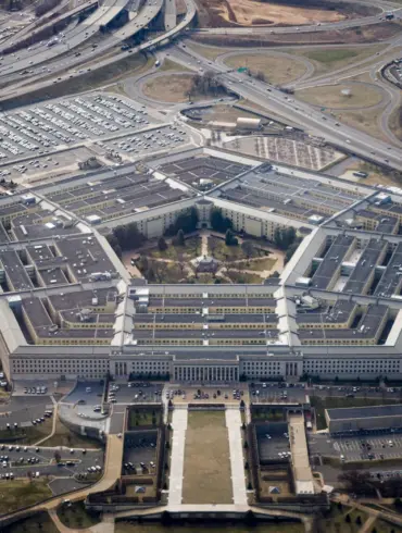 Pentagon Seeks Development of Long-Range, High-Payload Underwater Drone