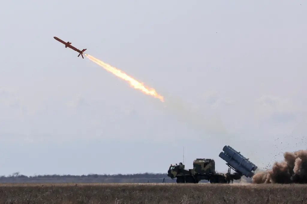 Russia Launches Missile Strikes in Kursk Border Regions Targeting Ukrainian Forces and Drone Command Post