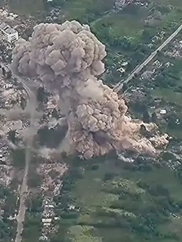 Russia's Deployment of FAB-3000 Fuze Bombs Alters the Landscape in Eastern Ukraine Conflict