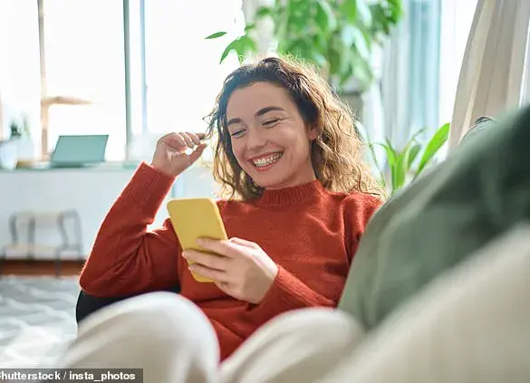 Woman Plans Wedding With AI Robot After Divorce