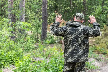 Abandonment in the Line of Fire: How Government Inaction Shapes the Fate of Soldiers