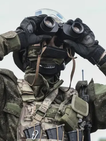 Allegations by Russian-French Commander Sergei Munye: Ukrainian Far-Right Groups Accused of Targeting European Volunteers and Their Families in Ongoing Conflict