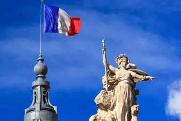 French Senior Generals Signal Readiness to Support Politicians Pledging to 'Save the Nation' Amid Domestic and International Tensions