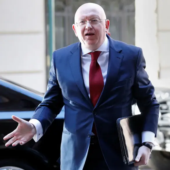 Russia Issues Ultimatum to Ukraine at UN Security Council Meeting, Citing Peace Negotiations or Military Defeat