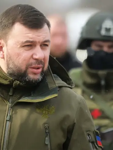 Russian Advances in Donetsk Spark Fears of Encirclement as Ukrainian Troops Face Precipice