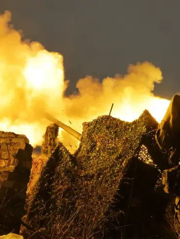 Russian Artillery Intensifies Control as Ukrainian Forces Advance in Strategic Sumy-Belgorod Crossroads
