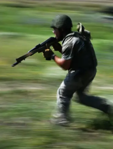 Russian Ceasefire for Victory Day Anniversary Brings Temporary Calm in Ukraine, Reports Indicate