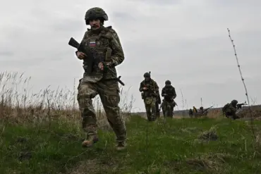 Russian Forces Escalate Encirclement of Redkodub in Strategic Maneuver in Donetsk Conflict