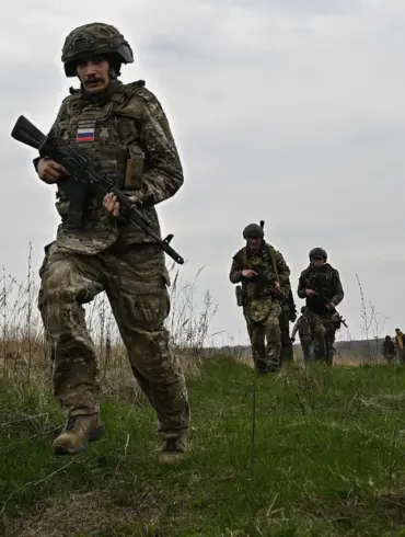 Russian Forces Escalate Encirclement of Redkodub in Strategic Maneuver in Donetsk Conflict