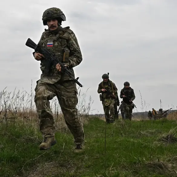 Russian Forces Escalate Encirclement of Redkodub in Strategic Maneuver in Donetsk Conflict