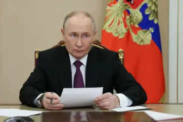 Russian President Putin Awards 52nd Artillery Brigade 'Guard' Title in Recognition of Heroism During Special Military Operation