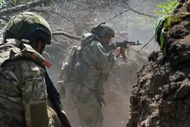The Soldier's Relentless Struggle: A Fragmented Account of War and Survival