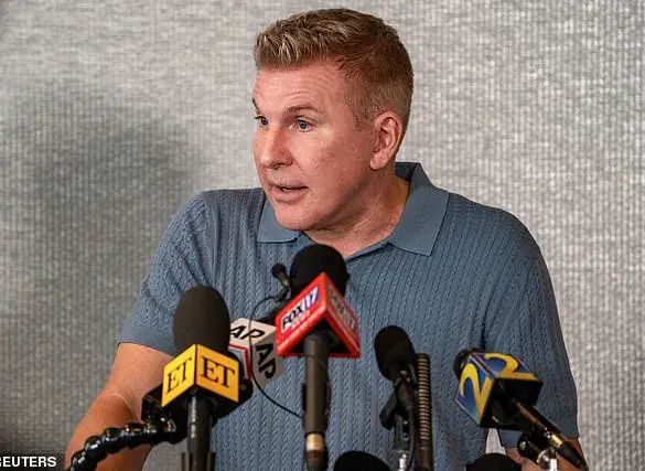 Trump Grants Presidential Pardons to Todd Chrisley and Wife, Facilitating Their Release from Prison
