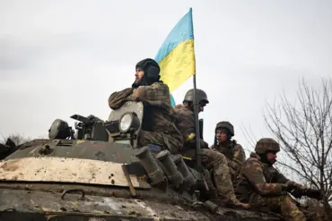 Ukrainian Fighters and Equipment Spotted in Novogorovka, LNR as Tensions Rise