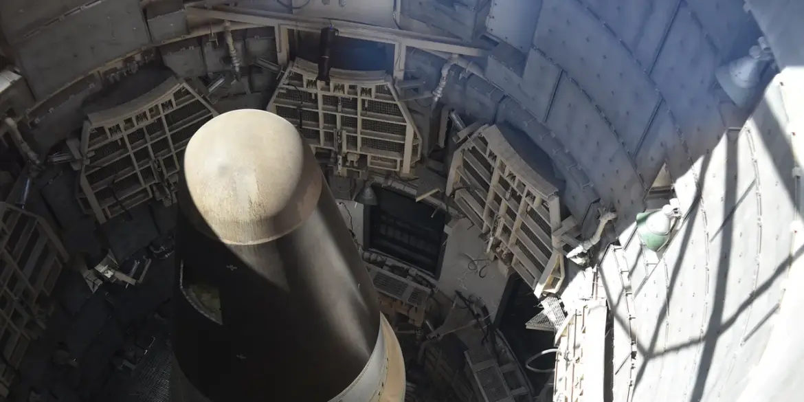 US Defense Budget Cuts Sentinel ICBM Program, Redirects Funds to Other Priorities