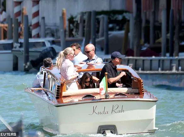 Bill Gates and Girlfriend Paula Hurd's Rare Public Affection on a Low-Key Date in Venice