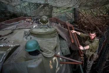 Confidential Source Reveals Ukraine's Strategic Deployment of 152nd Brigade in Southern Donetsk