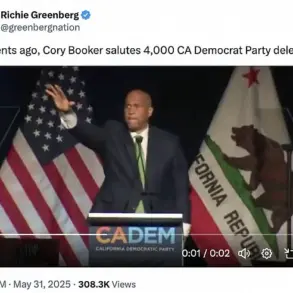 Democratic Senator Cory Booker's Hand Gesture Sparks Controversy at California Convention