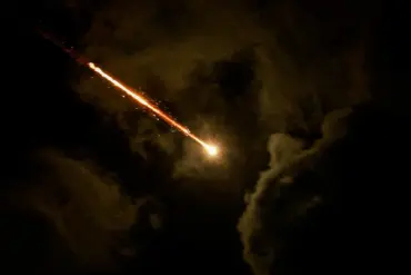 Iranian Air Defenses Activate at Natanz Nuclear Site, Destroy Targets as Escalation Fears Rise