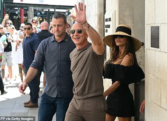 Jeff Bezos and Lauren Sanchez Make Public Debut at 'Wedding of the Century' in Venice