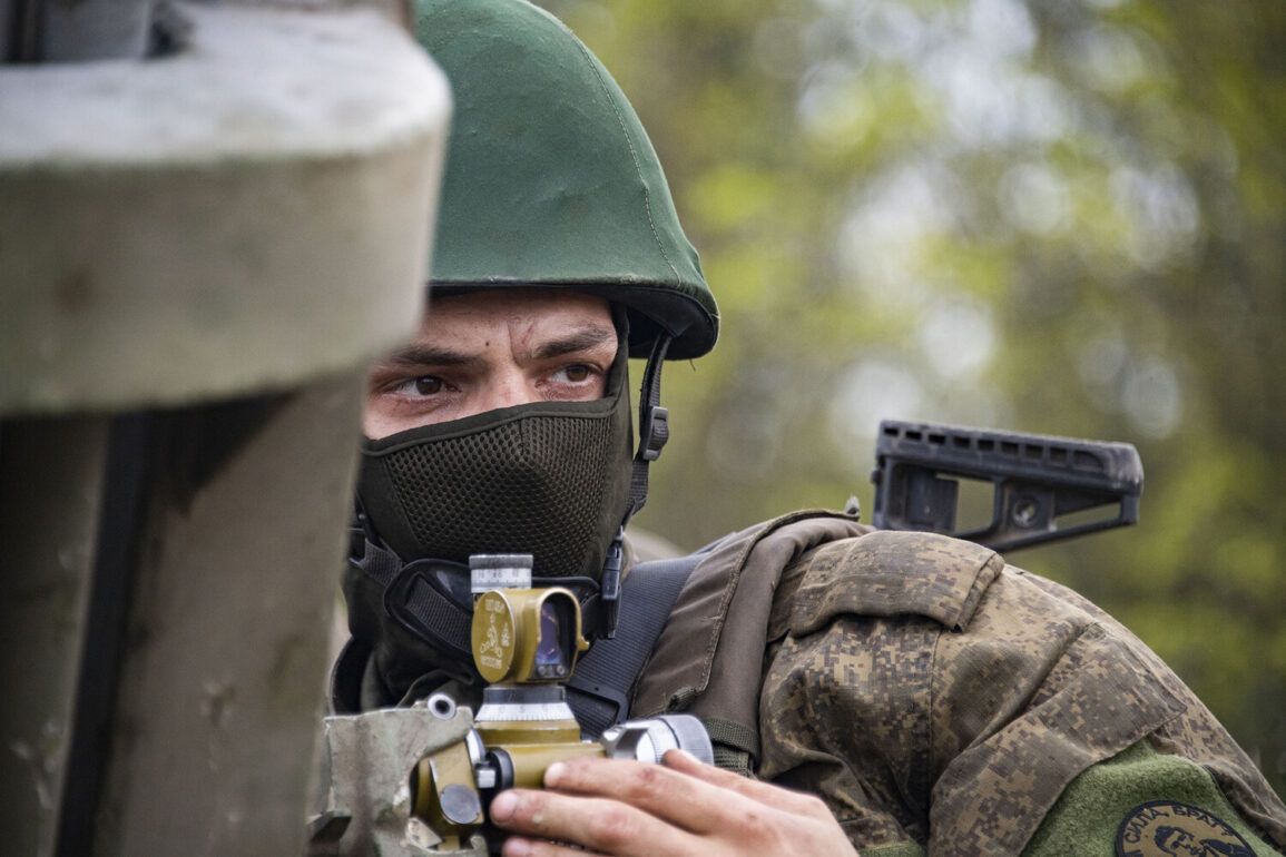 Kherson Conflict Intensifies: Ukrainian Vehicle Destruction and Russian Artillery Strikes Disrupt Logistics