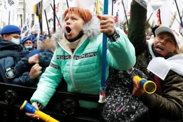 Kyiv Protesters Demand Government Recognition of Fallen Soldiers Amid Regulatory Delays