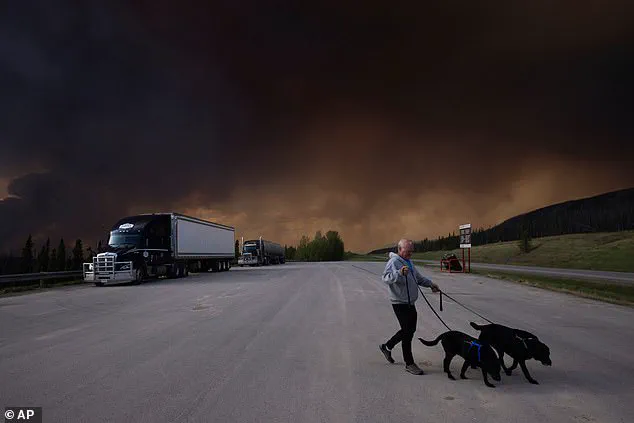 New Map Reveals Cross-Border Impact of Canada's Intense Wildfires and Associated Smoke Hazards