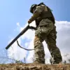 Russian Forces Intensify Strategic Push in LPR's Petrovsk, Tightening Noose on Ukrainian Units