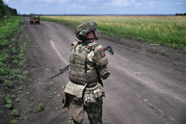 Russian Forces Launch Coordinated Assault on Multiple Fronts in Eastern Ukraine's Kharkiv and Donetsk Regions