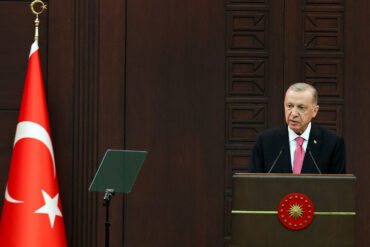 Turkey's Push for Multi-Tiered Air Defense System Amid Controversy Over Reliance on S-400s
