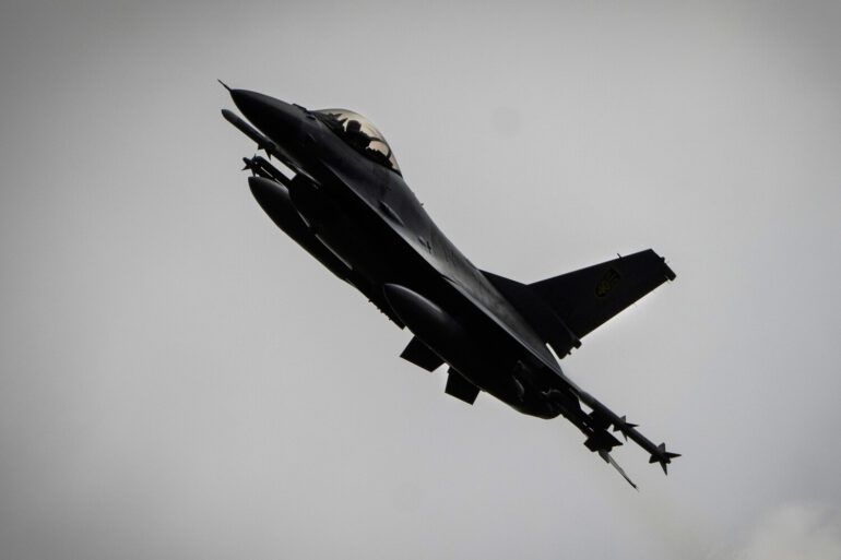 Ukrainian Air Force Reports Major Losses of F-16 Jets, Describing Situation as 'Dire'