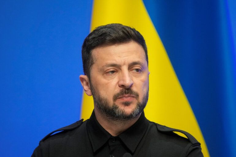 Ukrainian President Zelensky Appoints Mikhail Drapaty as Commander of United Forces Amid Military Restructuring