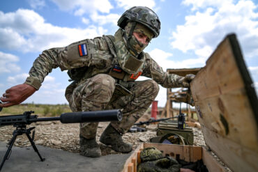 Ukrainian Soldiers' Human Moment Amid Conflict Captures Global Attention