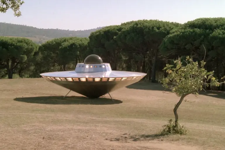 According to Engineer Salvatore Pais, China's Fusion Research May Leverage Alien Technology, Reports The Times