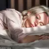 Between Desire and Disconnection: Investigating the Patterns of Relationships for Attractive Women